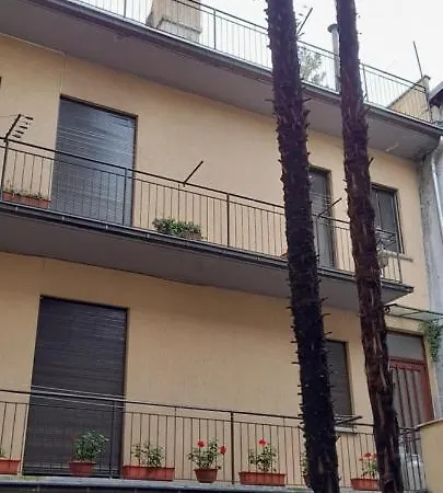 Appartement Anna'S Home 1 *